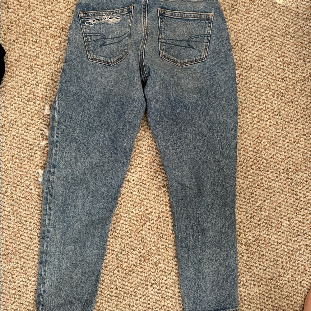 American Eagle Outfitters Ripped Blue Ankle Jeans - Picture 3 of 3
